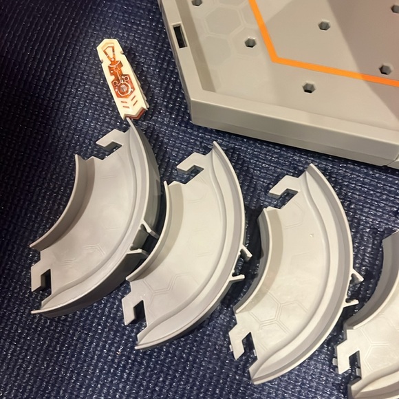 HEXBUG Hive Habitat Set - Picture 2 of 6